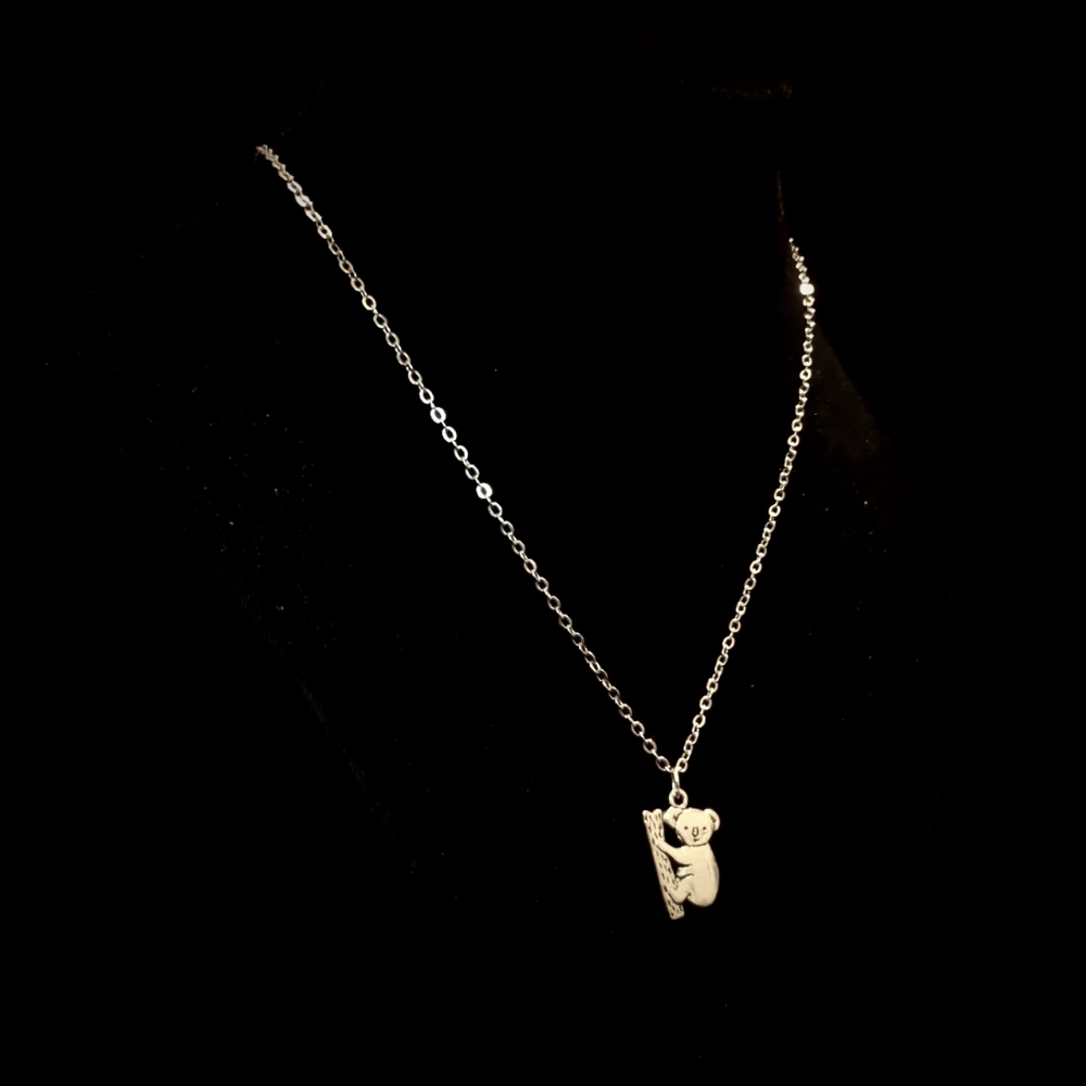 koala bear necklace 3/8" stainless steel pendant on a silvertone necklace chain - Picture 8 of 12